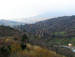 ponte ferroviaria acquasanta